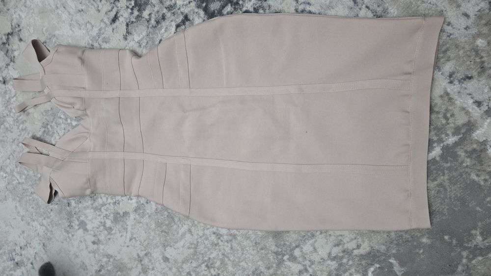 Rochita culoarea bej