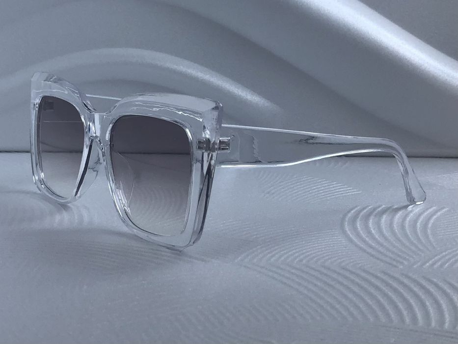 Модерни дамски слънчеви очила