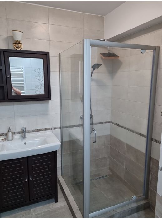 Închiriez apartament în regim hotelier zona Mall( OFER FACTURĂ )