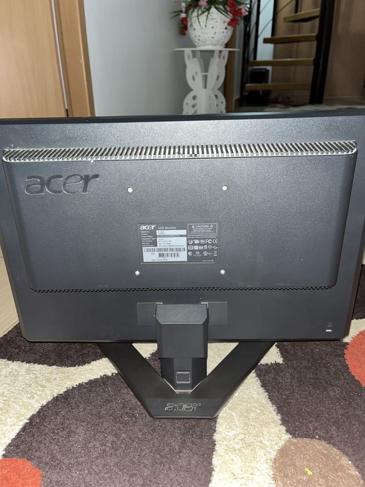 monitor,tastatura si unitate