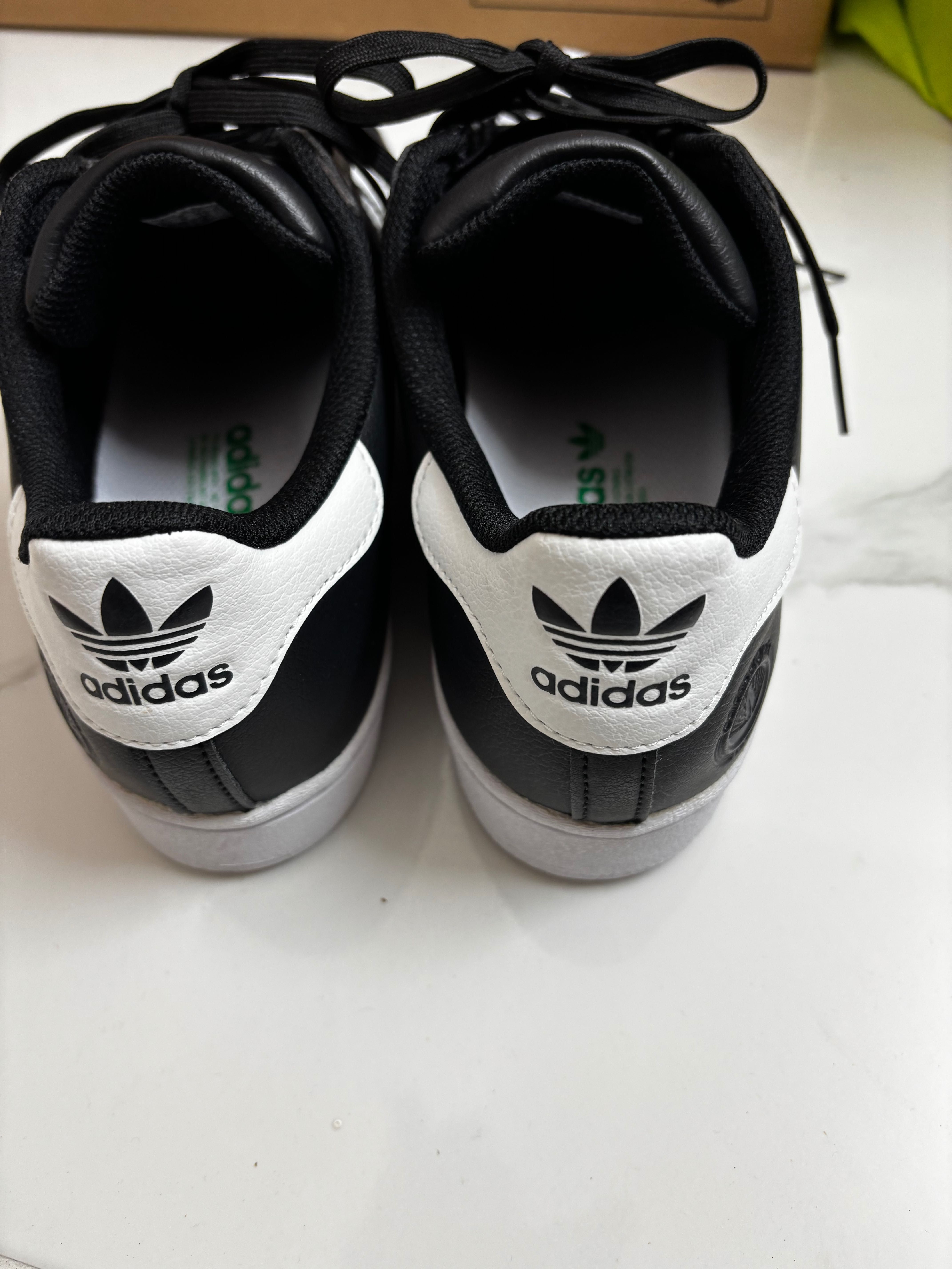 Обувки Adidas Superstar