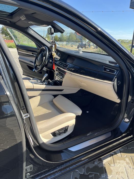 BMW SERIA 7 3.0d xdrive