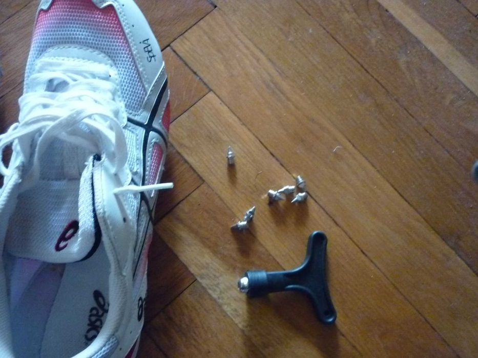 шпайкове за лека атлетика