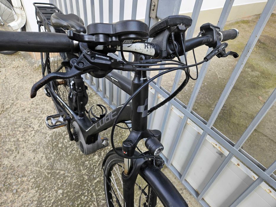 Електрически велосипед 28 цола CUBE BOSCH-ръчна газ до 50км.