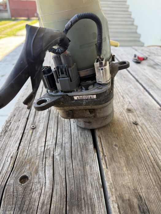 Pompa servo directie ford focus 2, c max 1.6, 1.8, 2.0 tdci