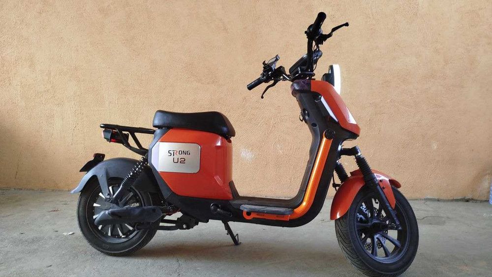 U2 электроскутер