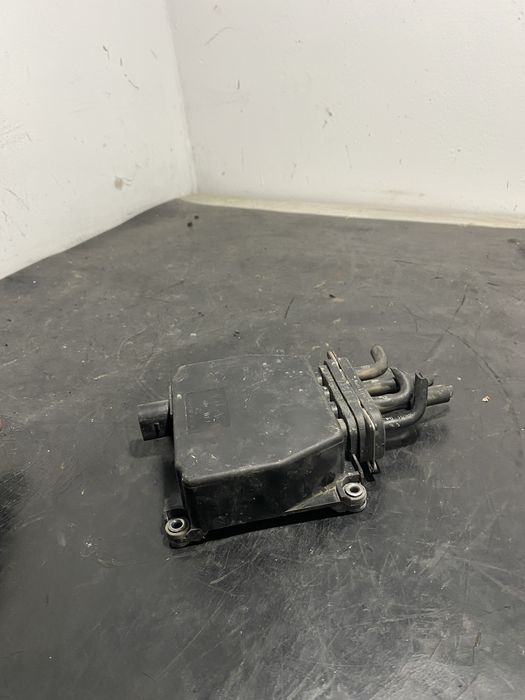 Unitate vacuum vw Golf 5 Passat B6 Jetta skoda octavia Audi a3