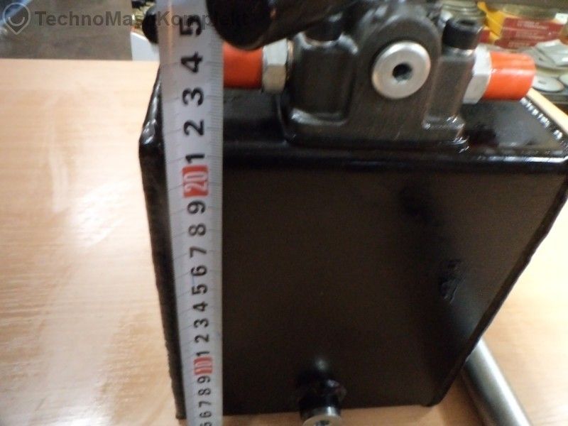 ръчна хидравлична помпа