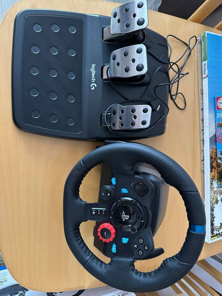 PSVR2 и волан Logitech G29