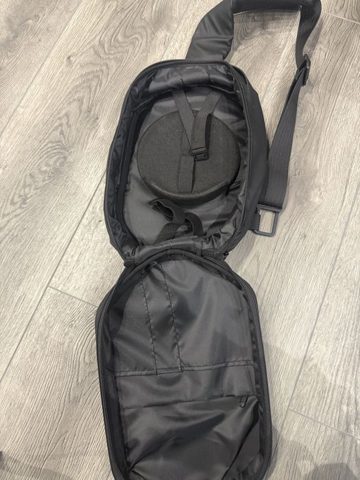 Раница за очила с виртуална реалност