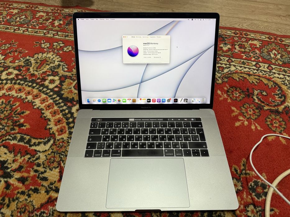 Продам макбук про 15