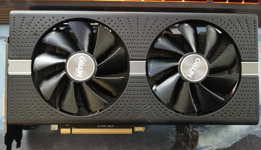 Placă video gaming AMD RX580 de 8GB, Nitro+ pe 256 biți