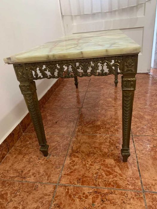 Masa decor din bronz