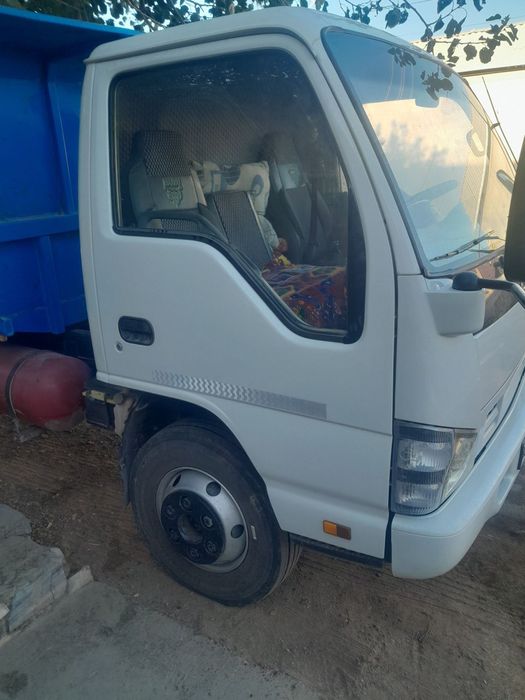 Исузу   сотилади