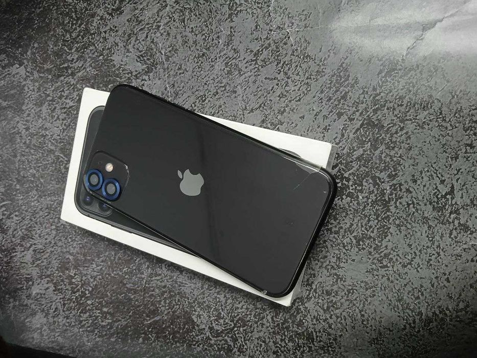 телефон IPhone 11