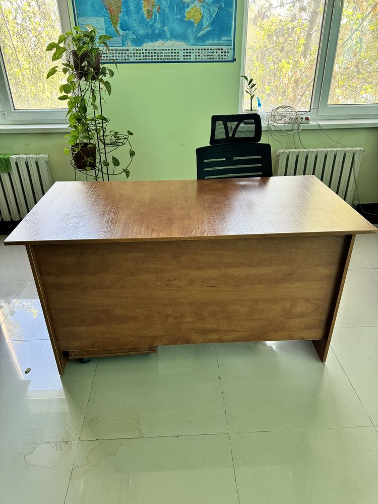 Продам офисную мебель