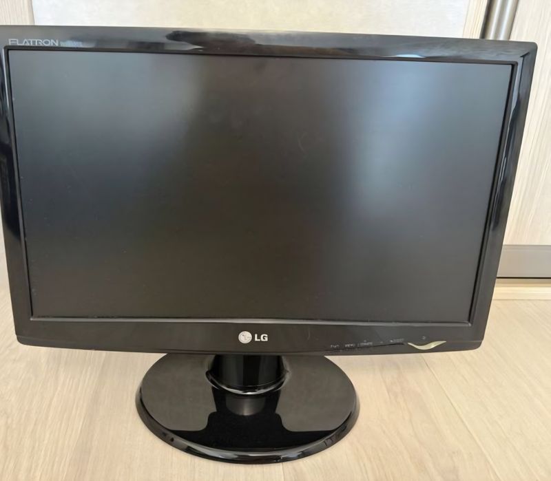 Продам дёшево  штук 30