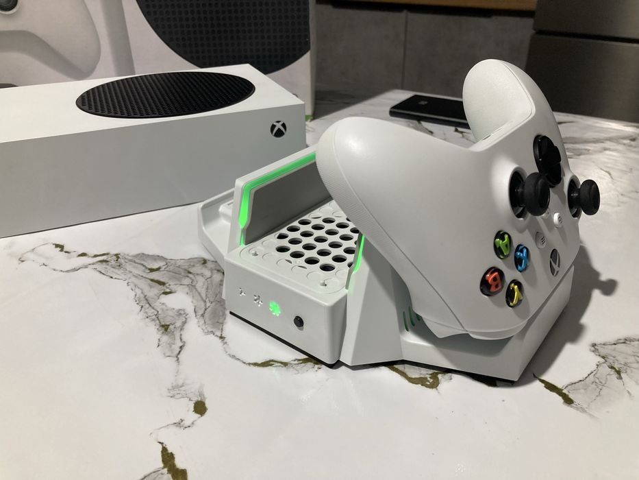 Продам X Box series S 512G