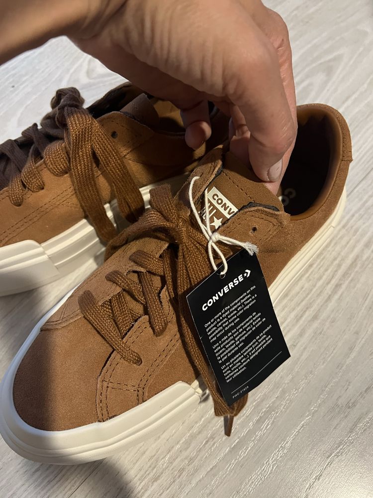 Велурени кецове Converse - 40 номер