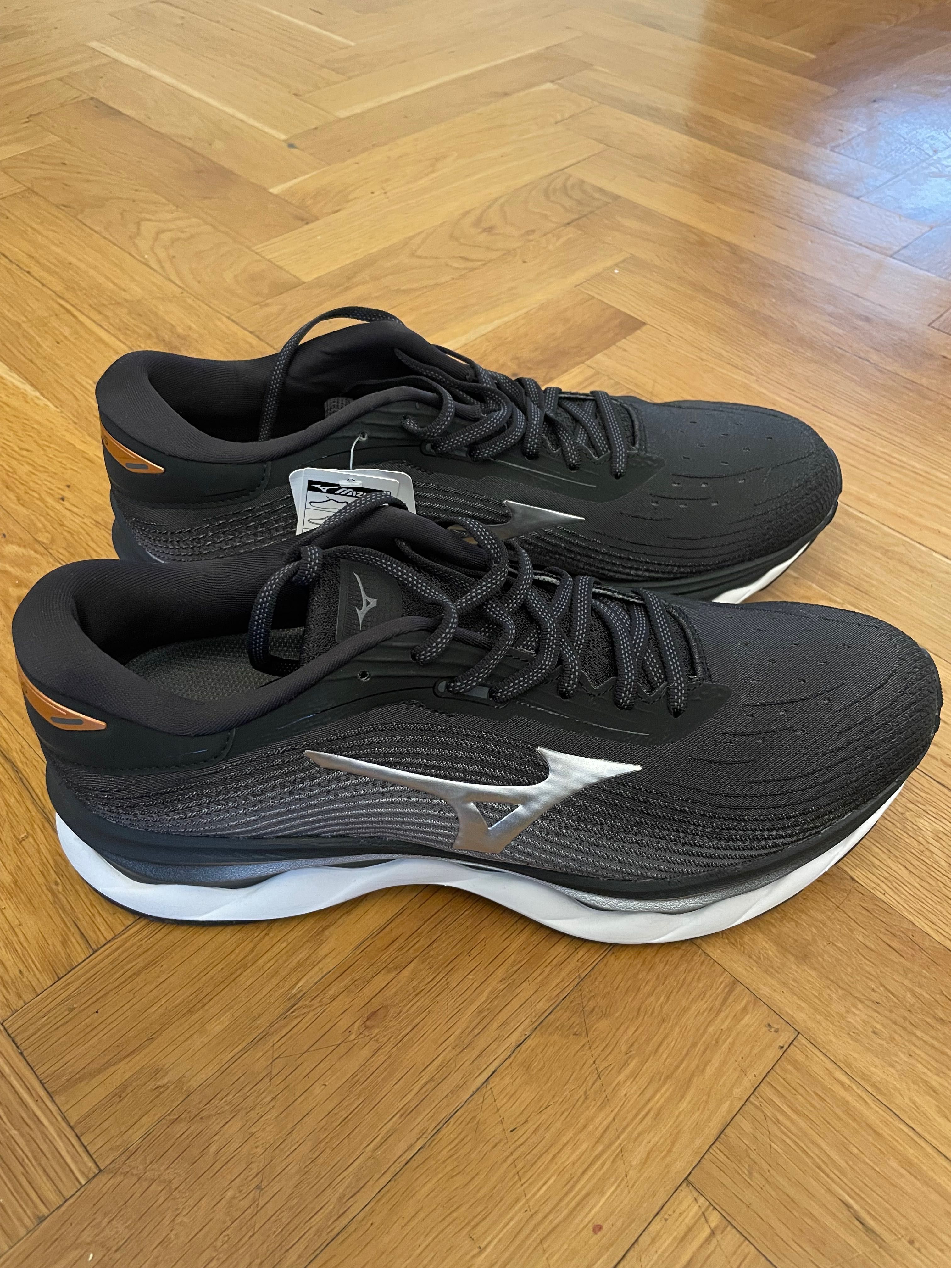 Pantofi alergare Mizuno Wave Sky 5 - Negru