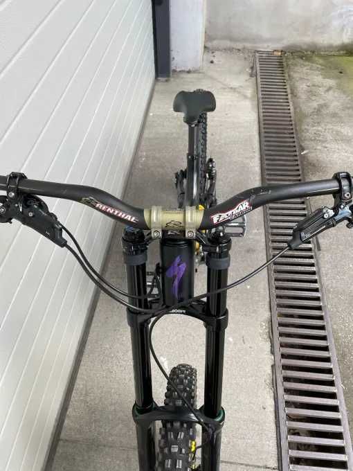 Bicicleta downhill Specialized Demo 8.1 Carbon 2017