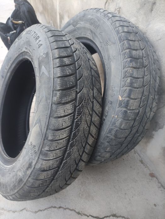 Зимний покрышка в отличном состоянии