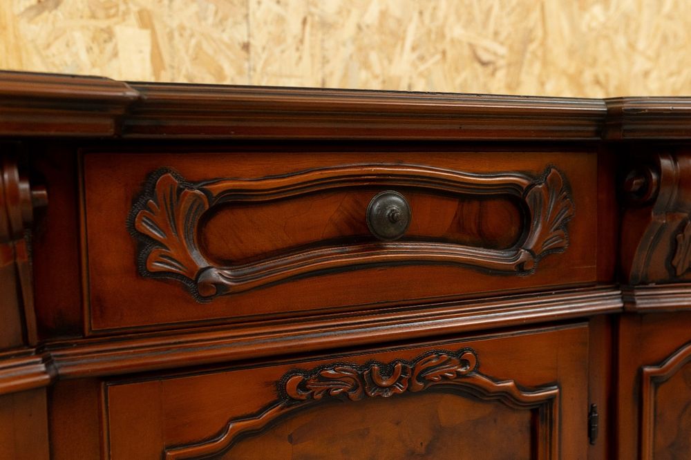 Set mobilă sufragerie – lemn masiv, stare excelentă