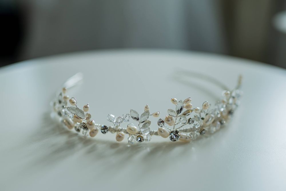 Булчинска рокля, без никакви забележки. Преминала химическо чистене