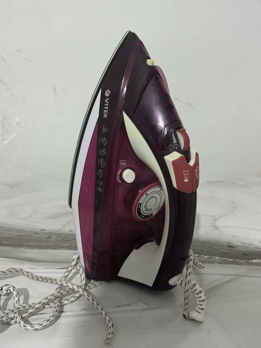 Продам утюг vitek
