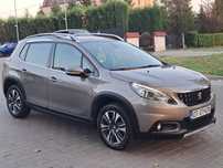 Peugeot 2008 Allure automat benzină 1,2 puretech, 110 CP, EURO 6.