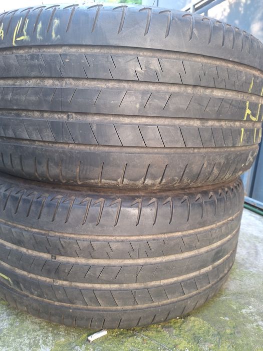 Anvelope Bridgestone 275/40/20 de vară 2 buc ff bune