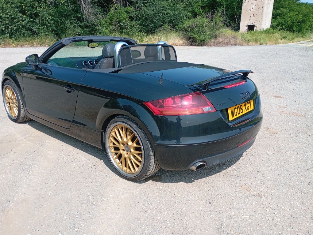 Ауди ТТ R32 кабрио 2012 год.