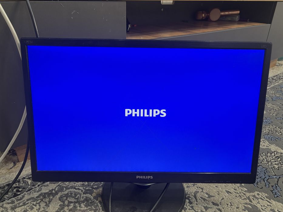 Монитор phillips