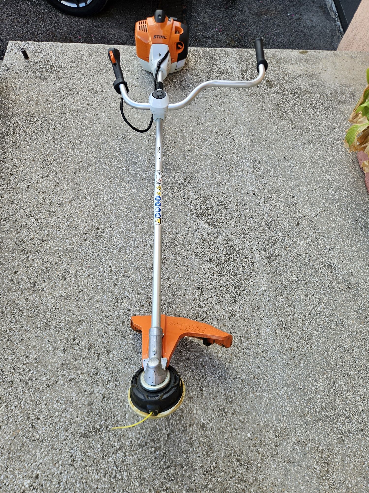 STIHL FS260 неразличим от нов