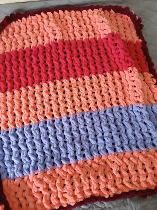 Ръчно плетено одеяло