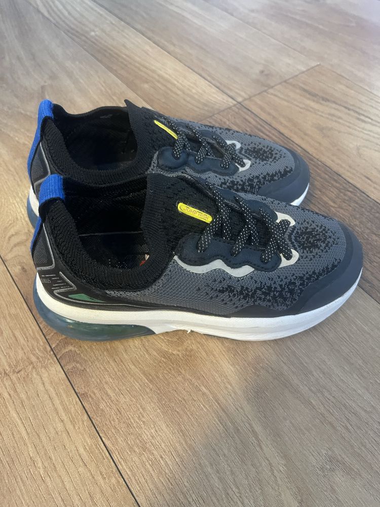 Детски маратонки Zara 30 размер,Nike 31.5 р-т,Nike  flex runner 2 28.5