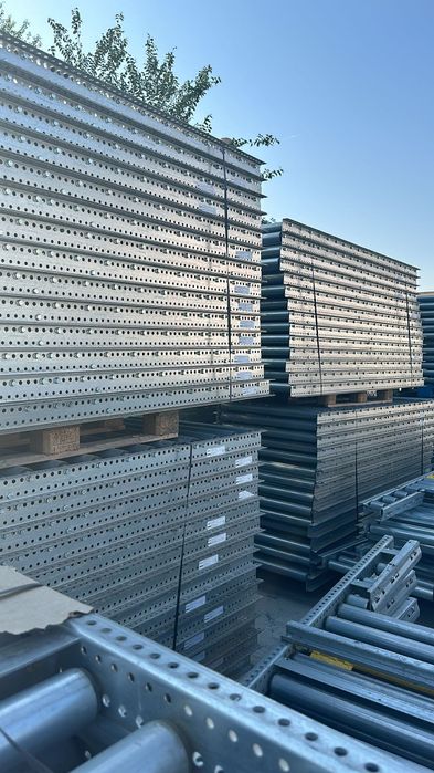 Avem pe stoc o gama foarte mare de role metalice transportatoare banda