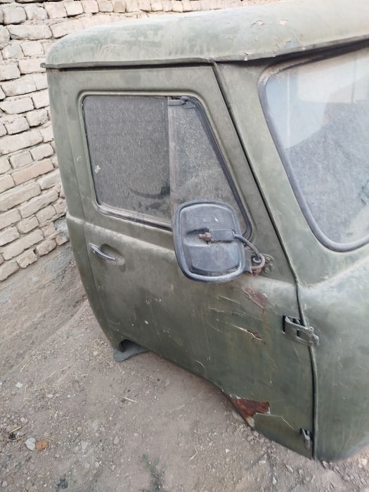 UAZ Kabina sotiladi