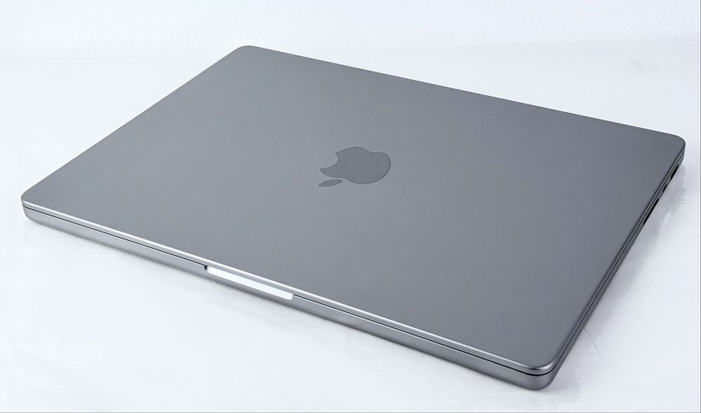 Apple MacBook Pro 14'' 2021 M1 PRO 32RAM 512SSD Перфектен! Гаранция!