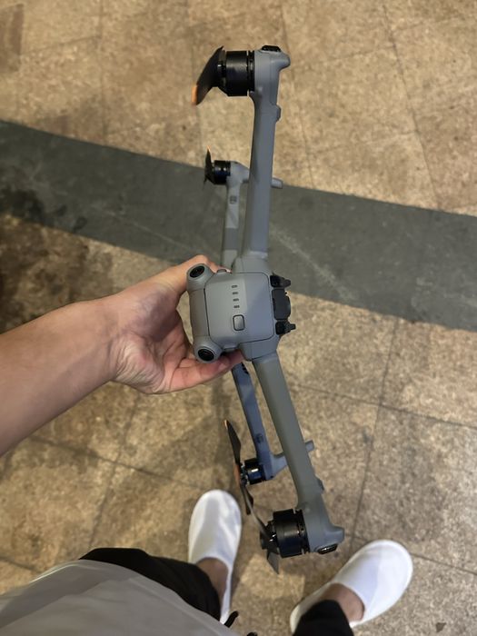 Дрон djl ai3 2батарйка