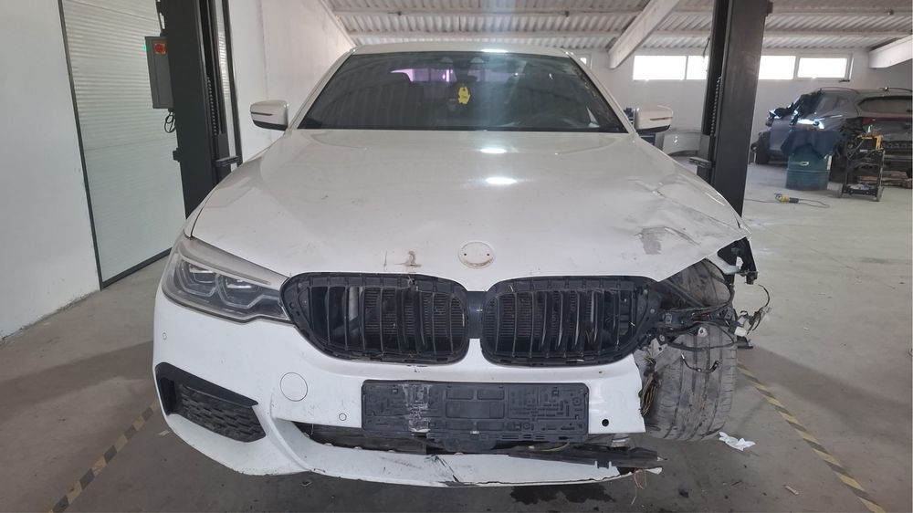 BMW 540xd 2018 M paket g30 - usor lovit