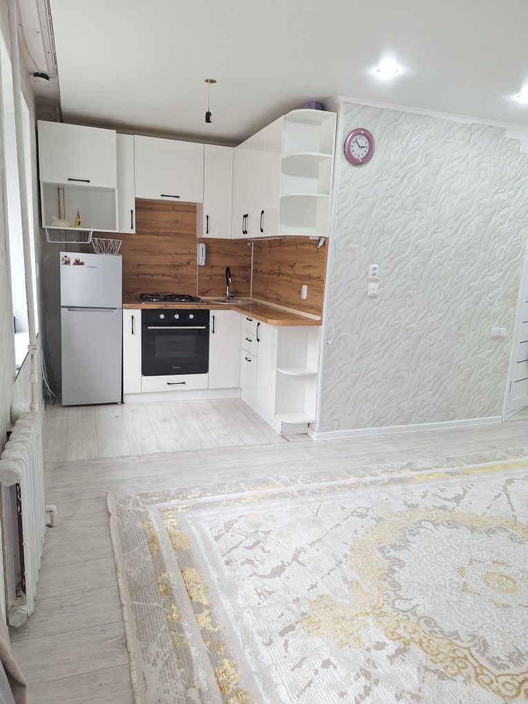 Продам 3 комнатную квартиру студию