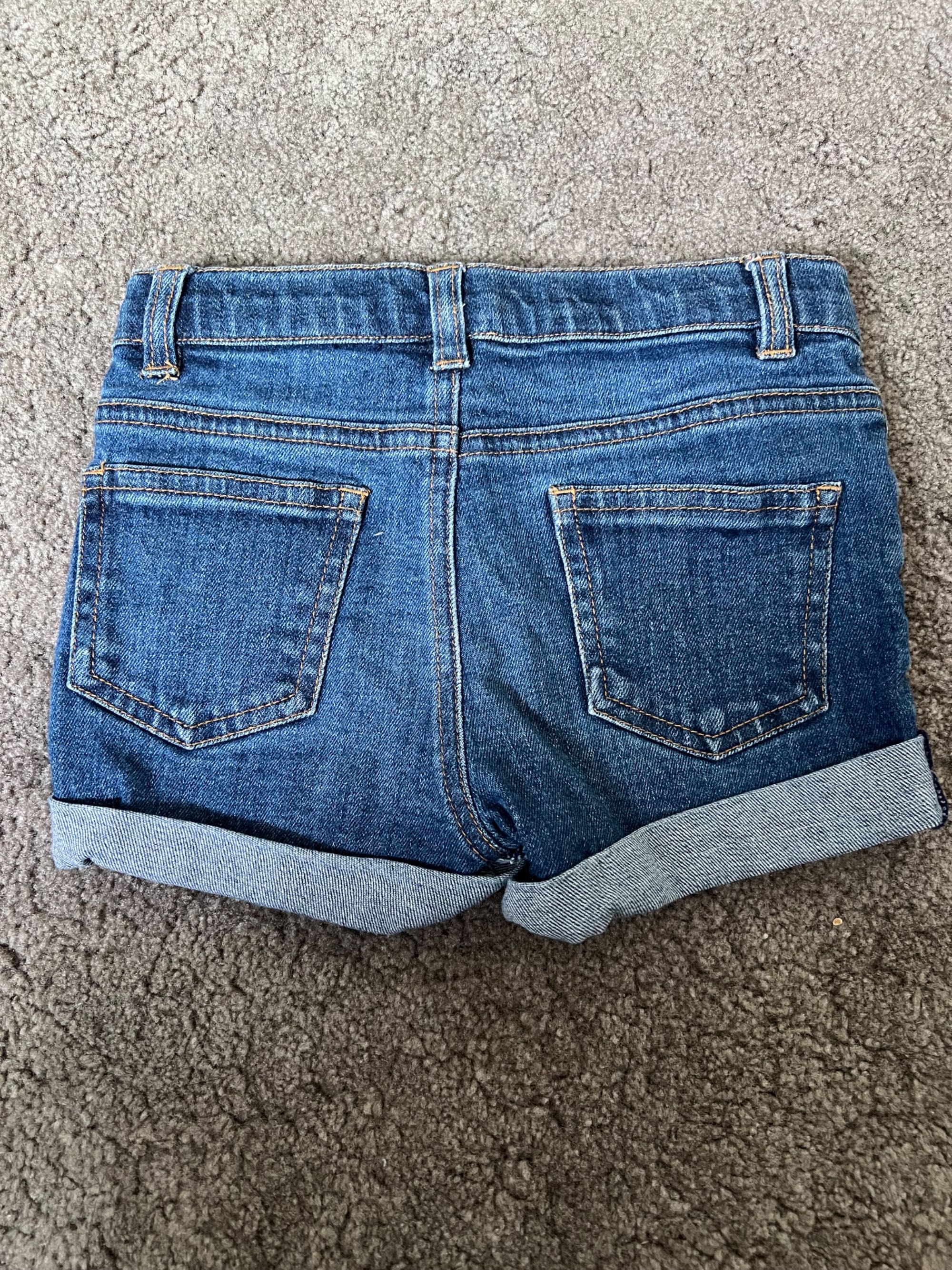 Детски дънкови къси гащи Guess