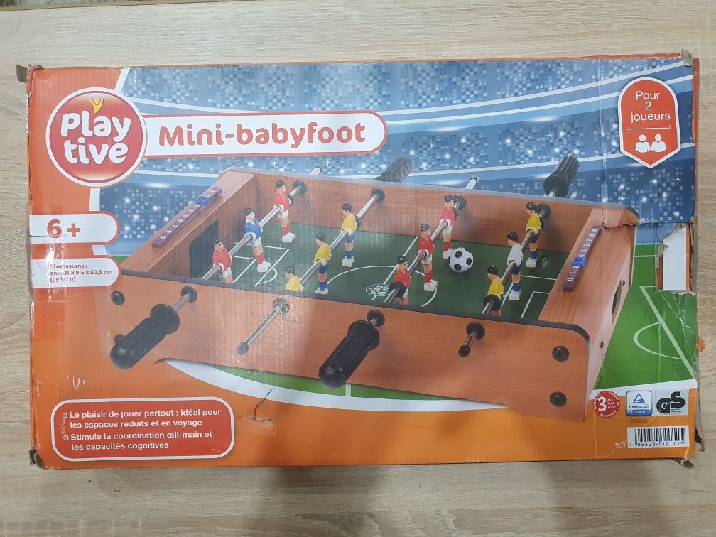 Joc Mini fotbal incomplet, dar utilizabil