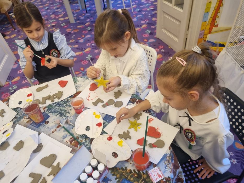 Atelier de arte plastice pentru copii 6–12 ani
