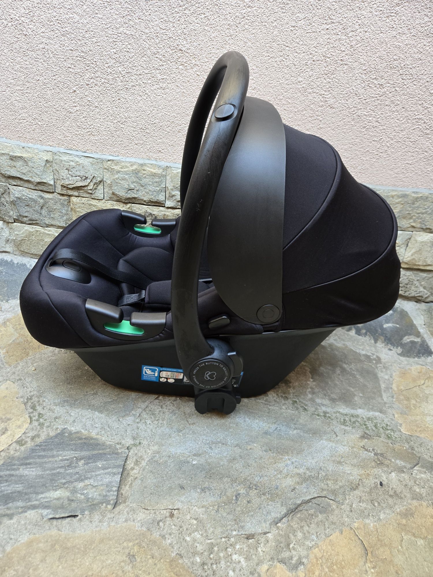 i-Prime Black Стол за кола i-SIZE (40-87 см)
Стол за кола i-SIZE (40-8