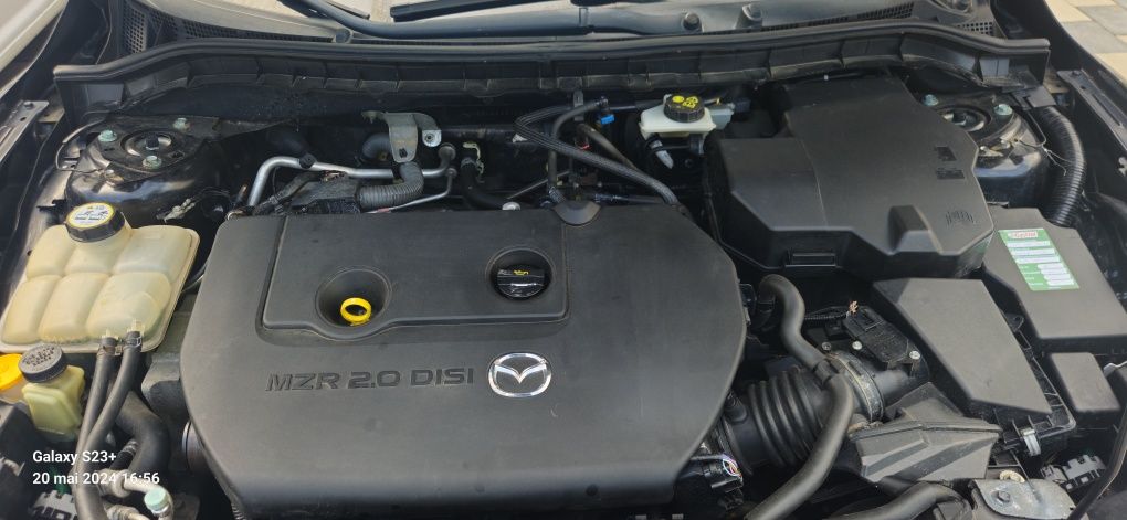 Mazda 3 an 2010 mot 2000 benzina MZR DISI