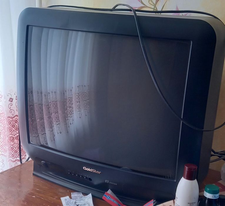 Продам телевизор