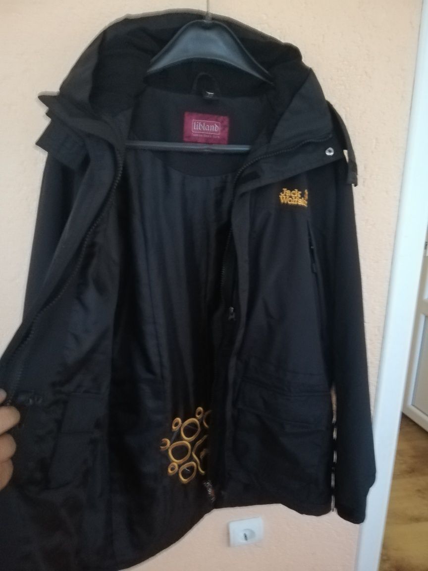 Geaca Jack Wolfskin M/L impermeabila bărbati