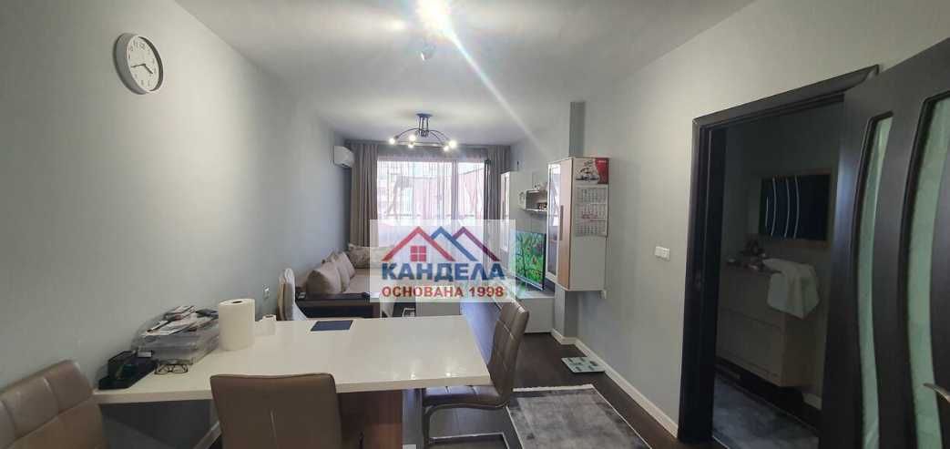 Продава се Двустаен апартамент в Пловдив, Тракия - 72 кв.м за 1737 €/кв.м - Снимка #1